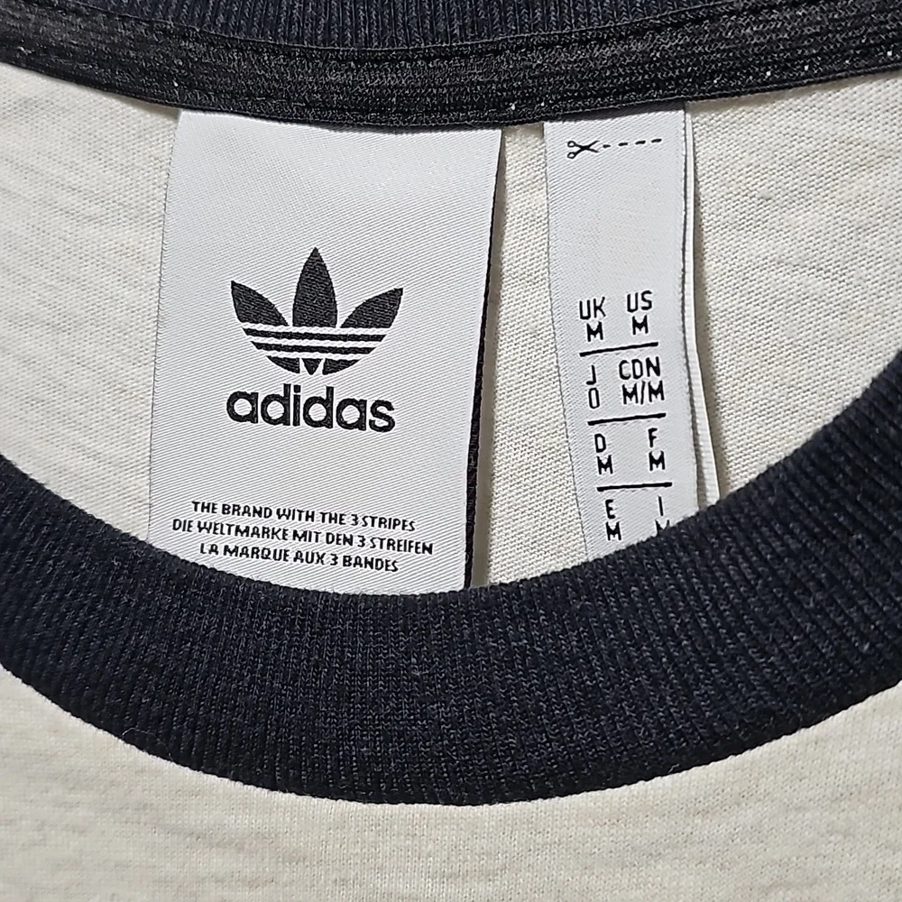Adidas Cream Black Tee Shirt Size Medium